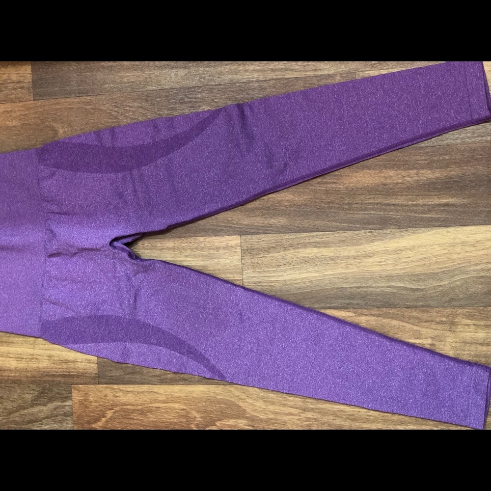 Purple Contour Workout Leggings!!! Never worn!